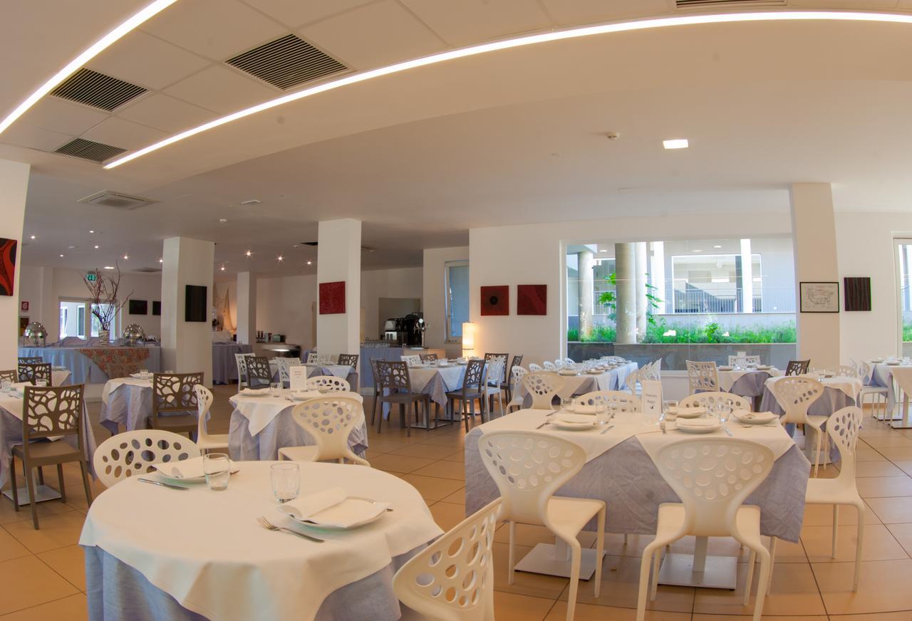 Futura Club Spiagge Bianche Otel Fontane Bianche Dış mekan fotoğraf